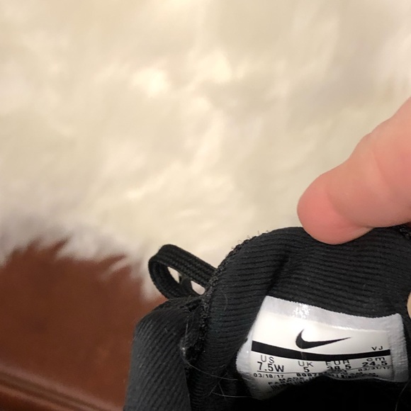 Nike Training Flex TR 7 Black w/ silver detail Size Women’s 7.5 Wide - Picture 5 of 6